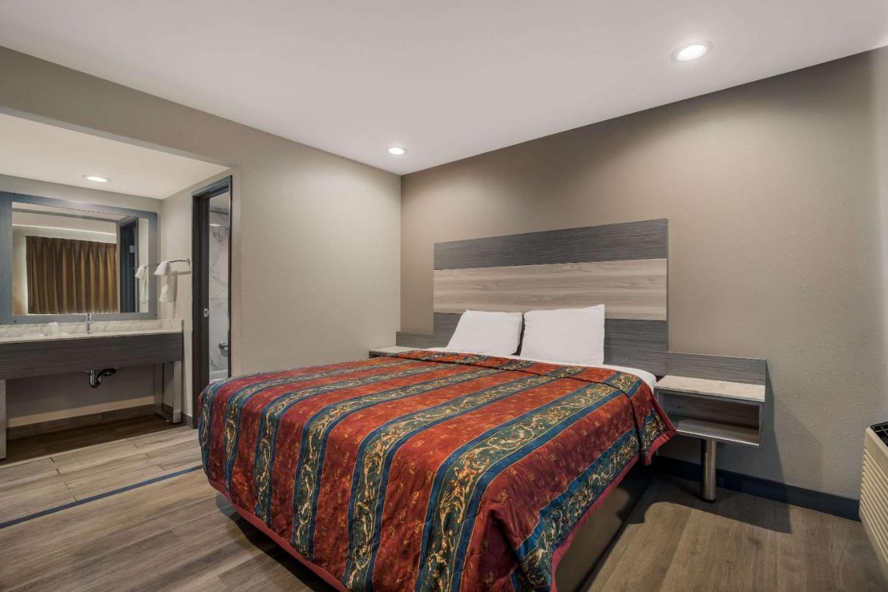 Rodeway Inn San Bernardino & Redlands Εξωτερικό φωτογραφία